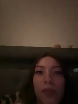 Snapshot of SofieKayla chatting on February 18, 7:43 pm SofieKayla online show from February 18, 7:43 pm