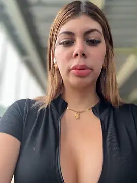 Snapshot of abyyhills chatting on February 9, 4:00 pm abyyhills online show from February 9, 4:00 pm