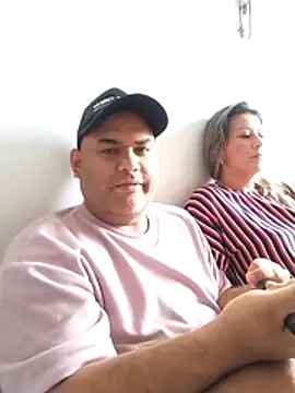 wessAndSandri online show from February 25, 7:56 pm