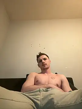 Snapshot of Lucas328706 chatting on February 6, 11:13 am Lucas328706 online show from February 6, 11:13 am