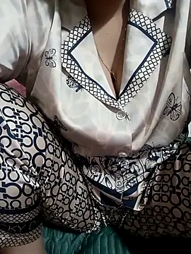 Snapshot of Tulip_ii chatting on February 24, 3:10 pm Tulip ii online show from February 24, 3:10 pm