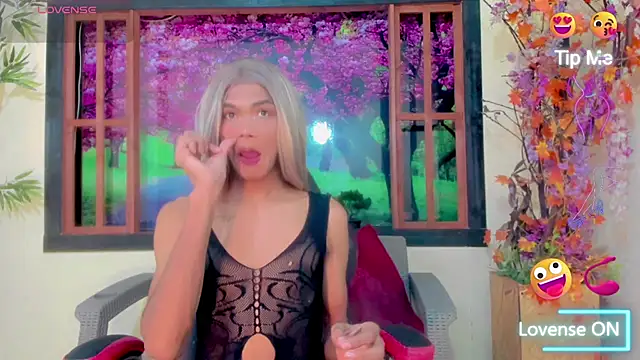 Karol Vanessa   online show from March 24, 11:15 am