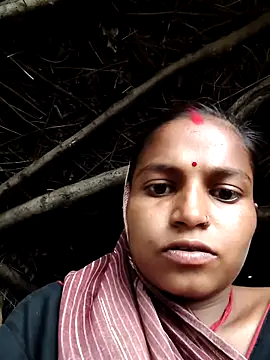 Snapshot of Gungun_thakur chatting on July 23, 8:56 am Gungun thakur online show from July 23, 8:56 am