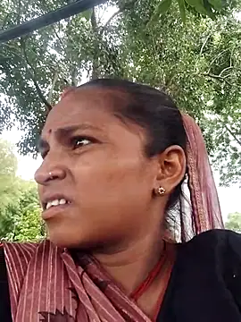 Snapshot of Gungun_thakur chatting on July 27, 5:36 am Gungun thakur online show from July 27, 5:36 am