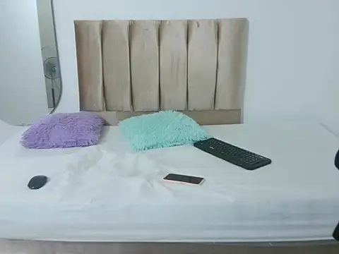 Yizz laan online show from February 23, 11:57 pm