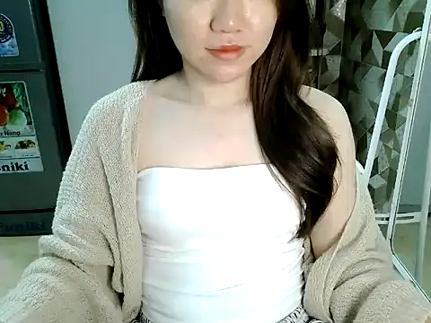 Snapshot of Amy8386 chatting on February 9, 4:49 am Amy8386 online show from February 9, 4:49 am