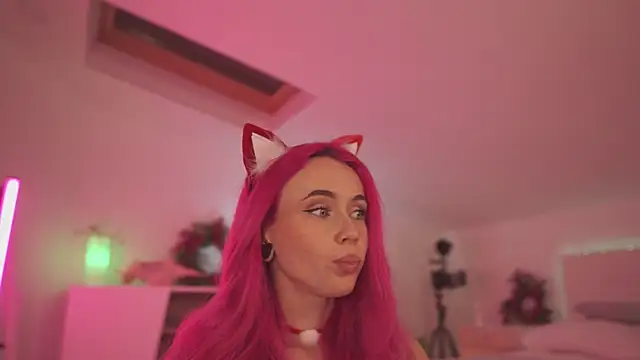 Sarah Pink online show from December 25, 5:37 pm