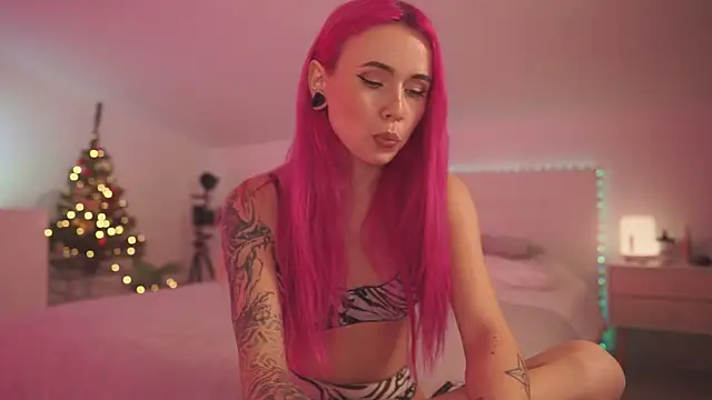 Sarah Pink online show from December 29, 5:12 pm