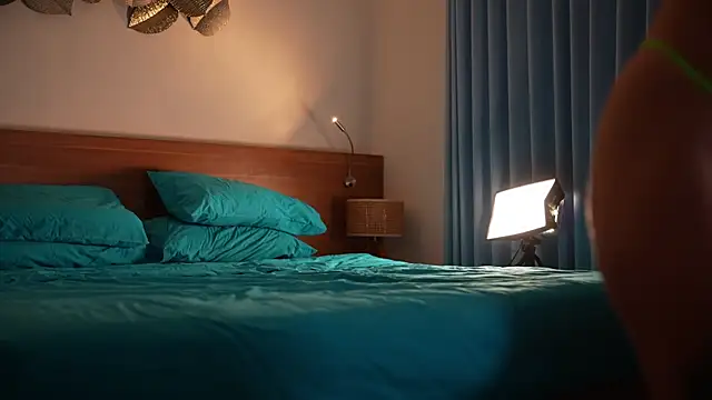 Sarah Pink online show from February 28, 2:07 pm