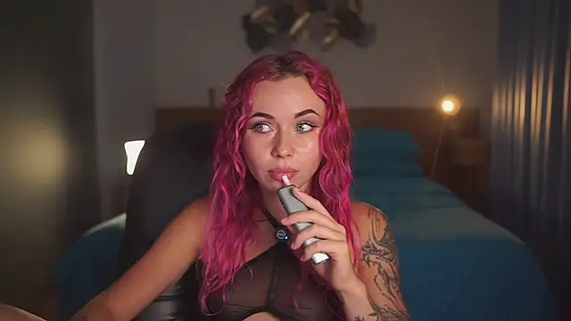 Sarah Pink online show from May 14, 2:13 pm