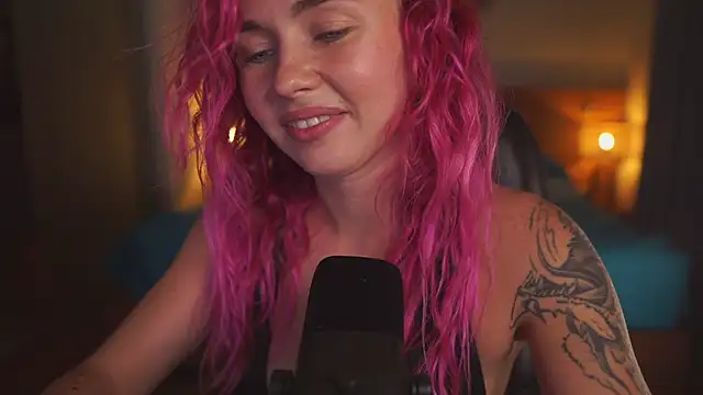 Snapshot of Sarah_Pink chatting on July 4, 2:01 pm Sarah Pink online show from July 4, 2:01 pm