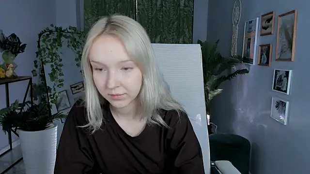 MaoqiBeverly online show from April 7, 8:48 am