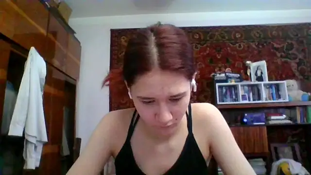 NickiKisinger online show from March 6, 5:15 am