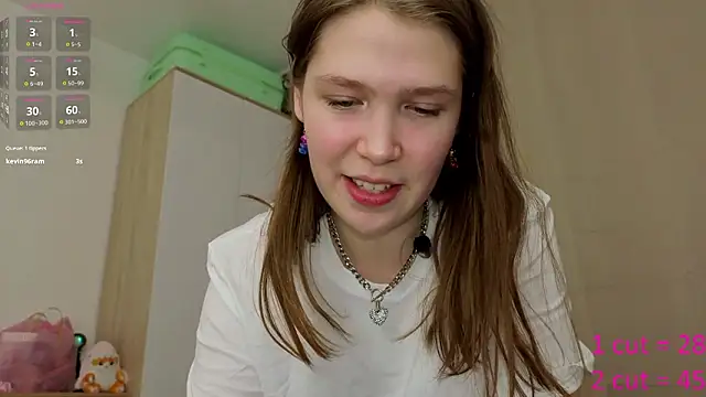 Snapshot of flowernnet chatting on January 31, 8:40 pm flowernnet online show from January 31, 8:40 pm