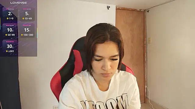 Zoe-Walzer online show from March 18, 4:43 pm