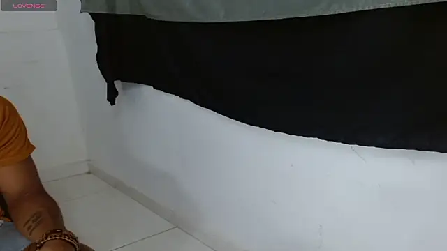 Snapshot of Jeff_Brown77 chatting on February 28, 11:44 am Jeff Brown77 online show from February 28, 11:44 am