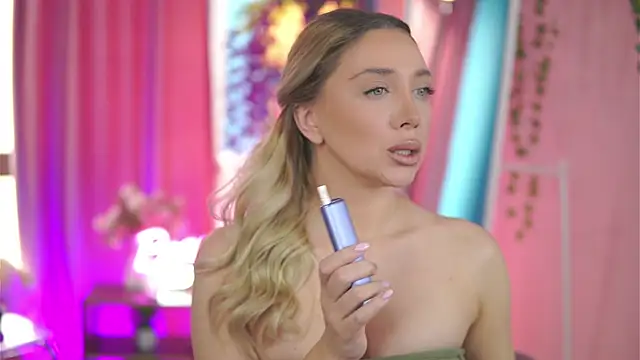 Snapshot of NadyaBlue chatting on March 2, 7:15 am NadyaBlue online show from March 2, 7:15 am