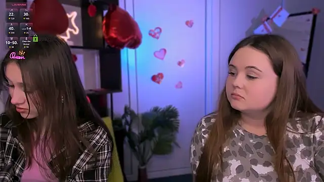 Snapshot of arianaa_cat chatting on February 24, 11:47 pm arianaa cat online show from February 24, 11:47 pm