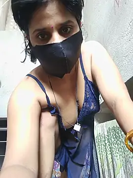 Snapshot of Sexy_khushi19 chatting on July 7, 6:47 am Sexy khushi19 online show from July 7, 6:47 am