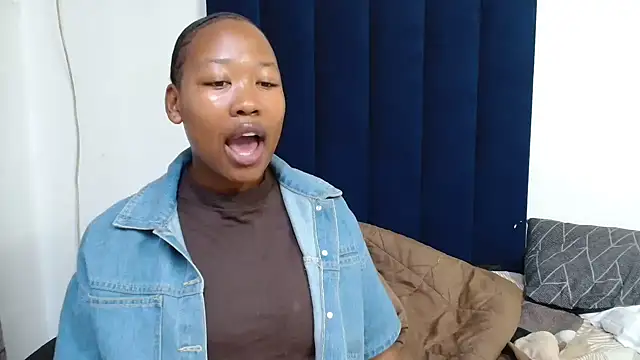 Lissa 27 online show from March 1, 5:04 pm