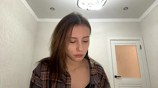 Snapshot of SofiaBlumer chatting on February 20, 3:01 pm SofiaBlumer online show from February 20, 3:01 pm