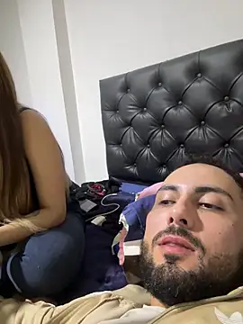 Snapshot of joeandlove chatting on February 2, 2:32 am joeandlove online show from February 2, 2:32 am