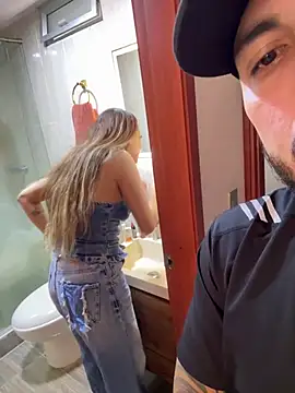 Snapshot of joeandlove chatting on February 3, 3:50 pm joeandlove online show from February 3, 3:50 pm