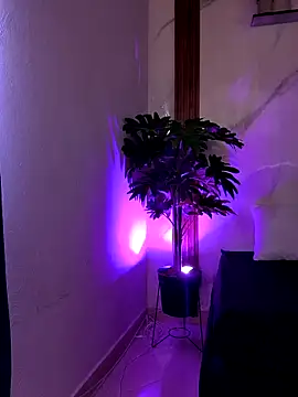 Snapshot of KATA-GAITAN chatting on February 27, 7:47 pm KATA-GAITAN online show from February 27, 7:47 pm