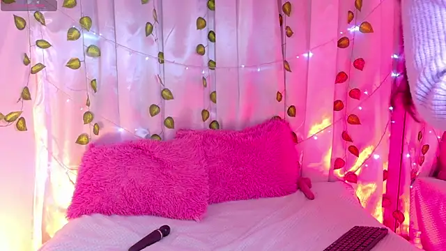 AlannaSmiless online show from March 30, 1:12 pm