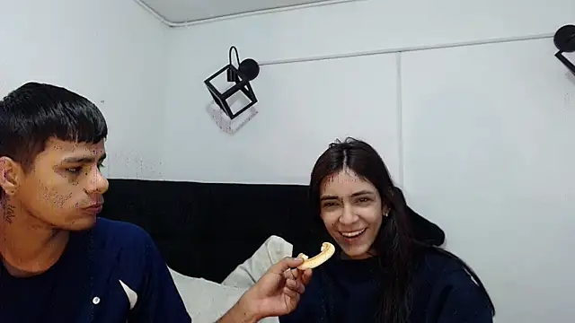 foxxy and lion online show from February 6, 12:19 pm