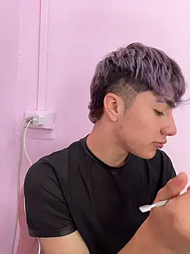 Snapshot of AlexanderCollman2 chatting on February 27, 8:42 pm AlexanderCollman2 online show from February 27, 8:42 pm