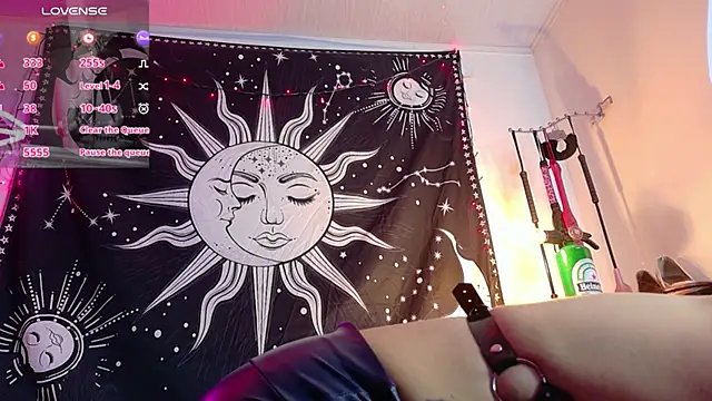 Snapshot of MadLustt chatting on February 26, 2:27 pm MadLustt online show from February 26, 2:27 pm