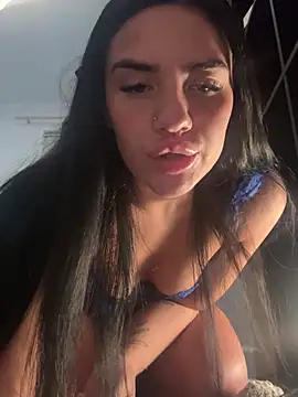 Nicole6421 online show from March 13, 10:49 pm