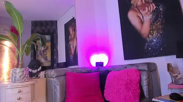 Ciara HotTs online show from May 25, 11:27 am