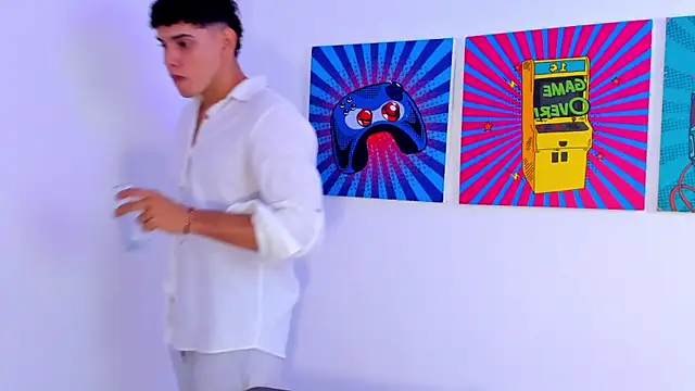 justin payn14 online show from February 19, 7:21 pm