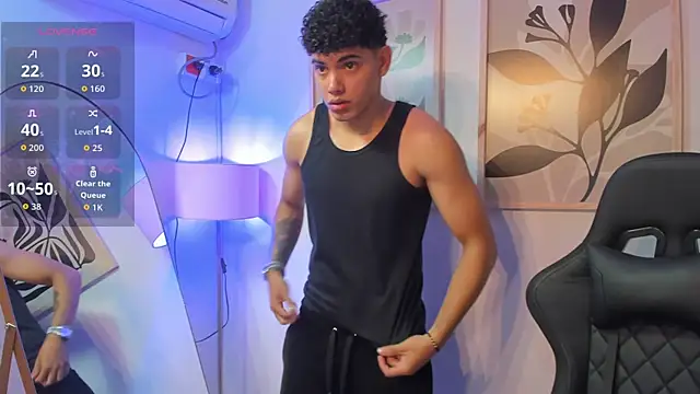 justin payn14 online show from March 28, 12:16 pm