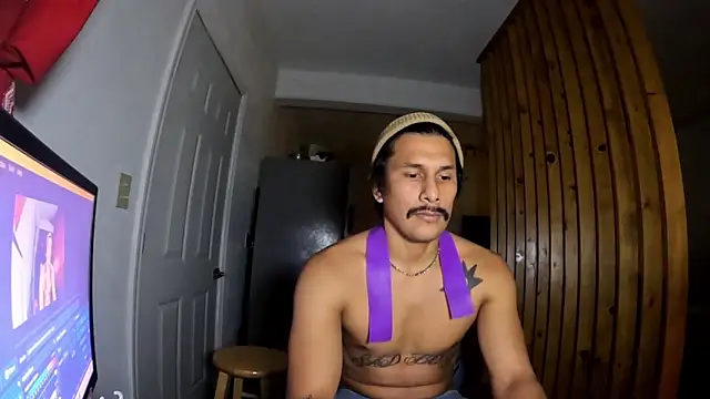 Snapshot of saddad714 chatting on March 8, 10:02 pm saddad714 online show from March 8, 10:02 pm