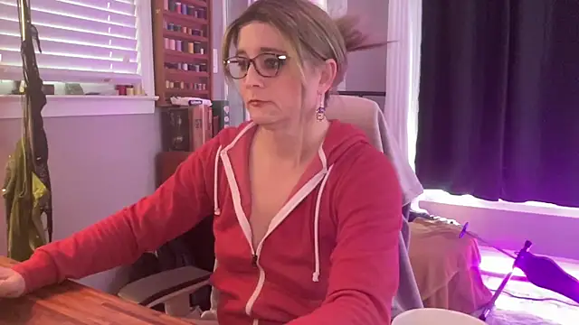 wetrainbows online show from March 13, 4:02 pm