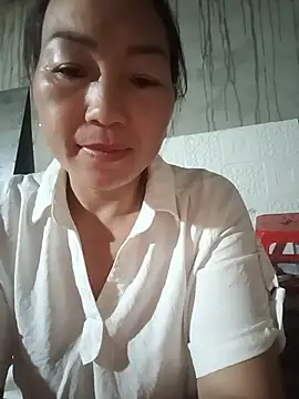 Snapshot of baby_112233 chatting on July 9, 9:52 pm baby 112233 online show from July 9, 9:52 pm