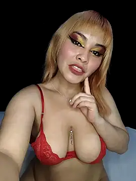 Snapshot of zoe_love18 chatting on February 21, 3:51 am zoe love18 online show from February 21, 3:51 am