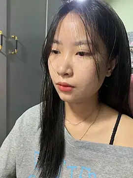 Linne6789 online show from May 19, 3:57 am