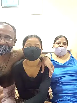 HoneyHush online show from April 25, 8:06 am