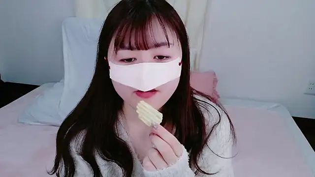 Snapshot of Anzu_25 chatting on February 21, 9:32 am Anzu 25 online show from February 21, 9:32 am