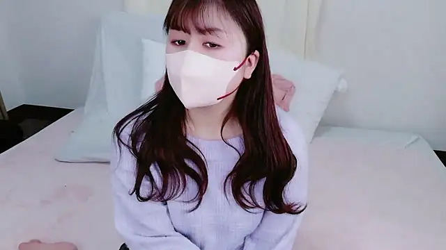 Snapshot of Anzu_25 chatting on March 1, 9:33 am Anzu 25 online show from March 1, 9:33 am