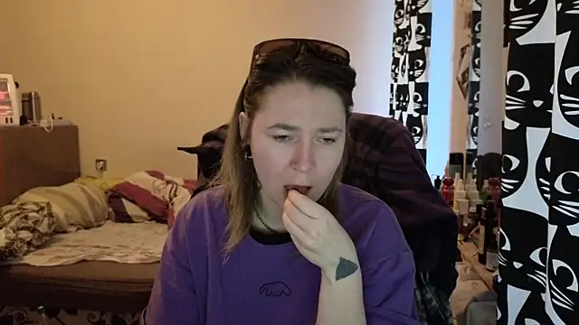 Ozalin  online show from February 3, 7:13 am