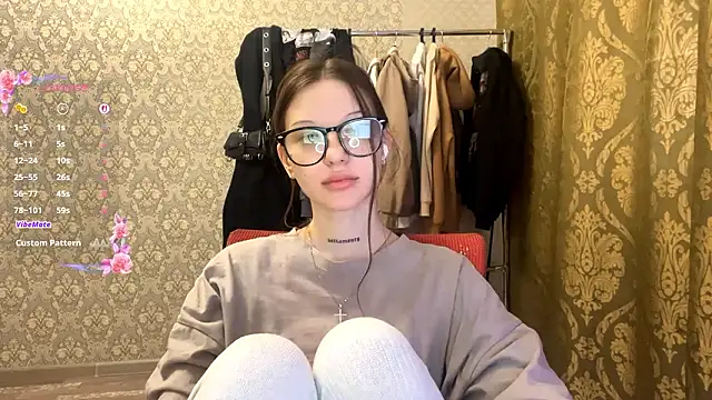 LumPetal online show from February 12, 5:24 am