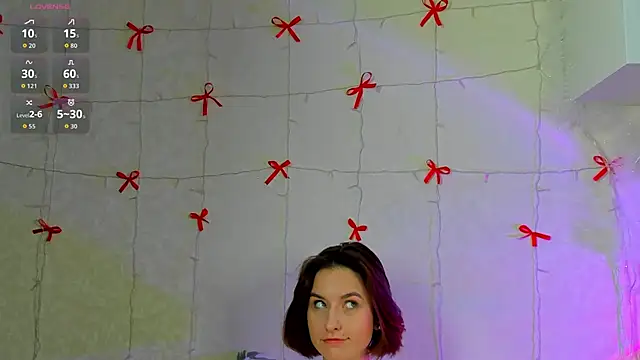 Snapshot of VelvetCaress chatting on February 27, 9:20 am VelvetCaress online show from February 27, 9:20 am