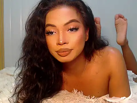 Snapshot of girlyteengrl chatting on February 17, 5:19 pm girlyteengrl online show from February 17, 5:19 pm