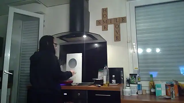 Snapshot of FITGIRL-MAEVA chatting on February 12, 6:58 pm FITGIRL-MAEVA online show from February 12, 6:58 pm