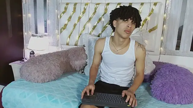 ian smith  online show from February 23, 12:13 pm